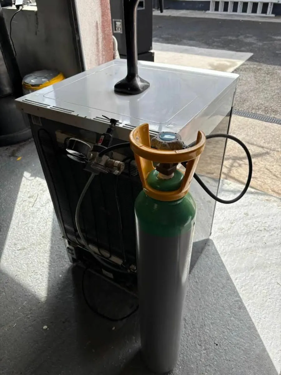 COMPLETE GUINNESS DRAUGHT TAP & COOLER - Image 4