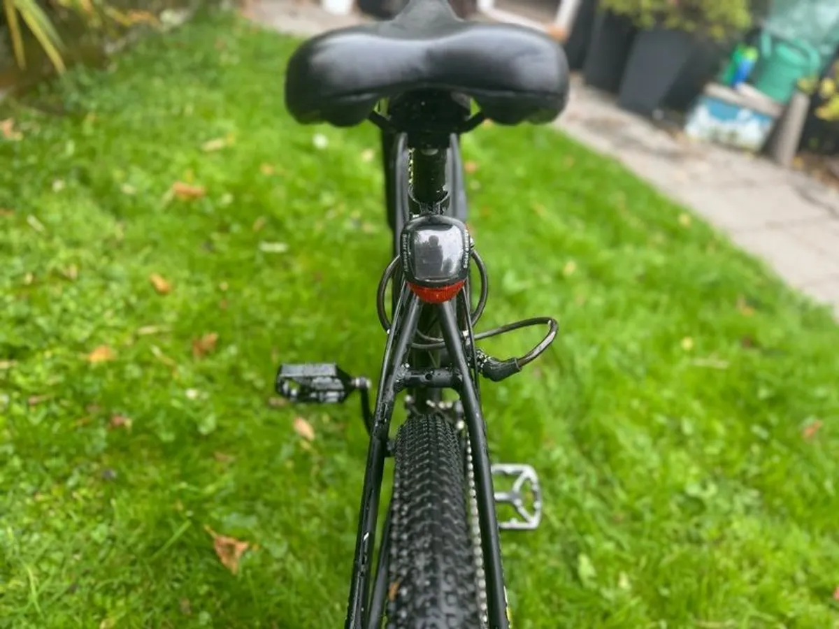 Electric bicycle excellent condition - Image 3