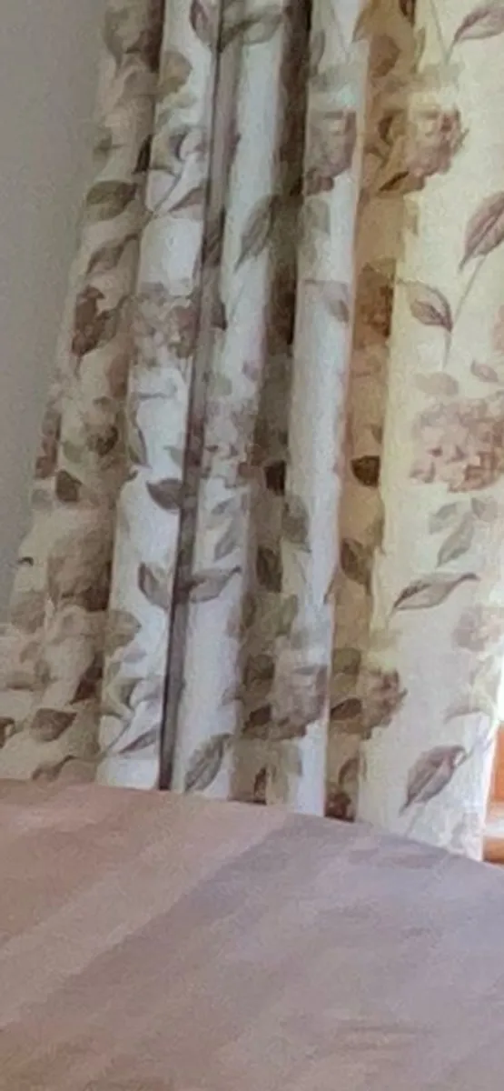 Laura Ashley Curtains - Image 1