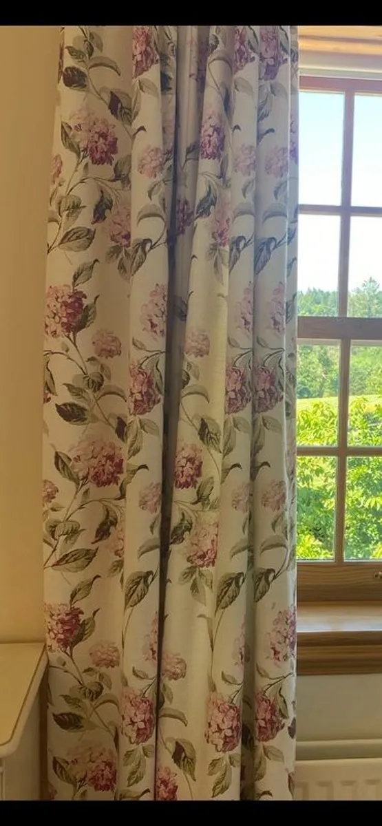 Laura Ashley Curtains - Image 3