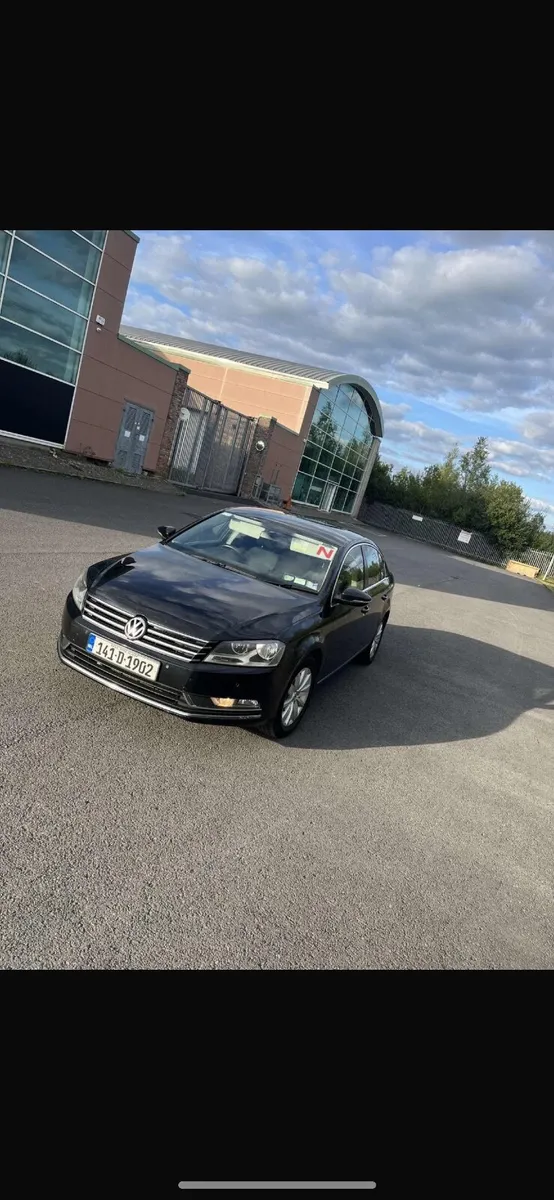 Volkswagen Passat 2014 - Image 1