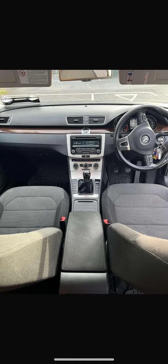 Volkswagen Passat 2014 - Image 4