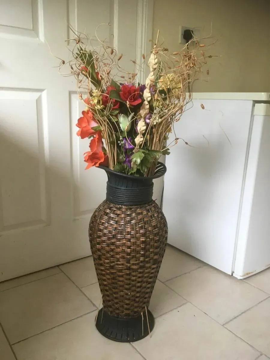 Beautiful Large Vase full with variety of flowers - Image 4