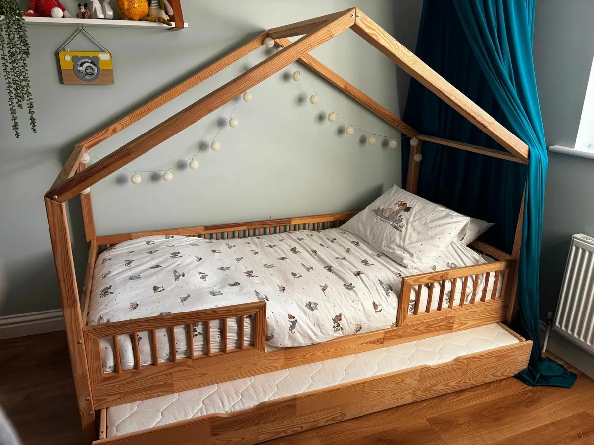 Childrens solid wood bed with trundle - Image 3