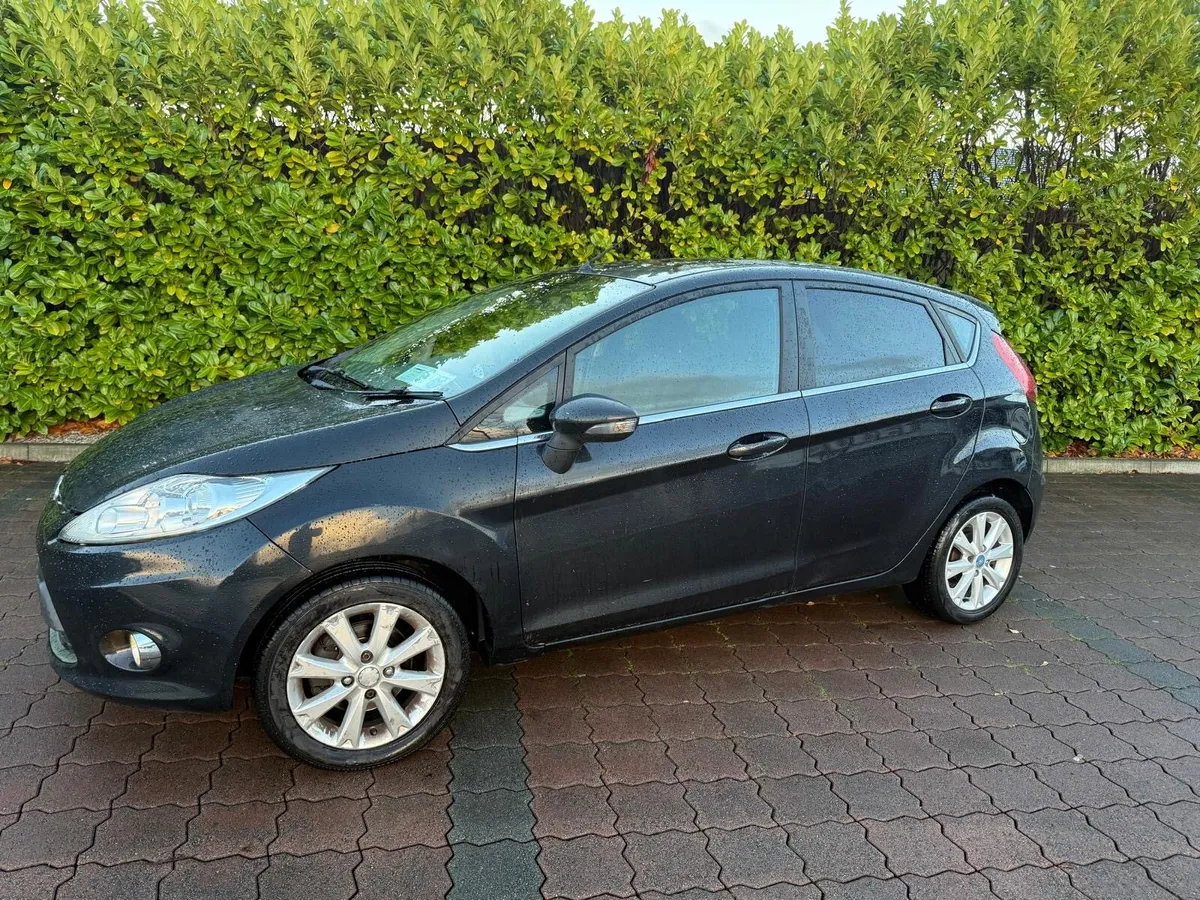 ⭐️2010 Ford Fiesta Zetec 1.4. Diesel New NCT⭐️ - Image 2