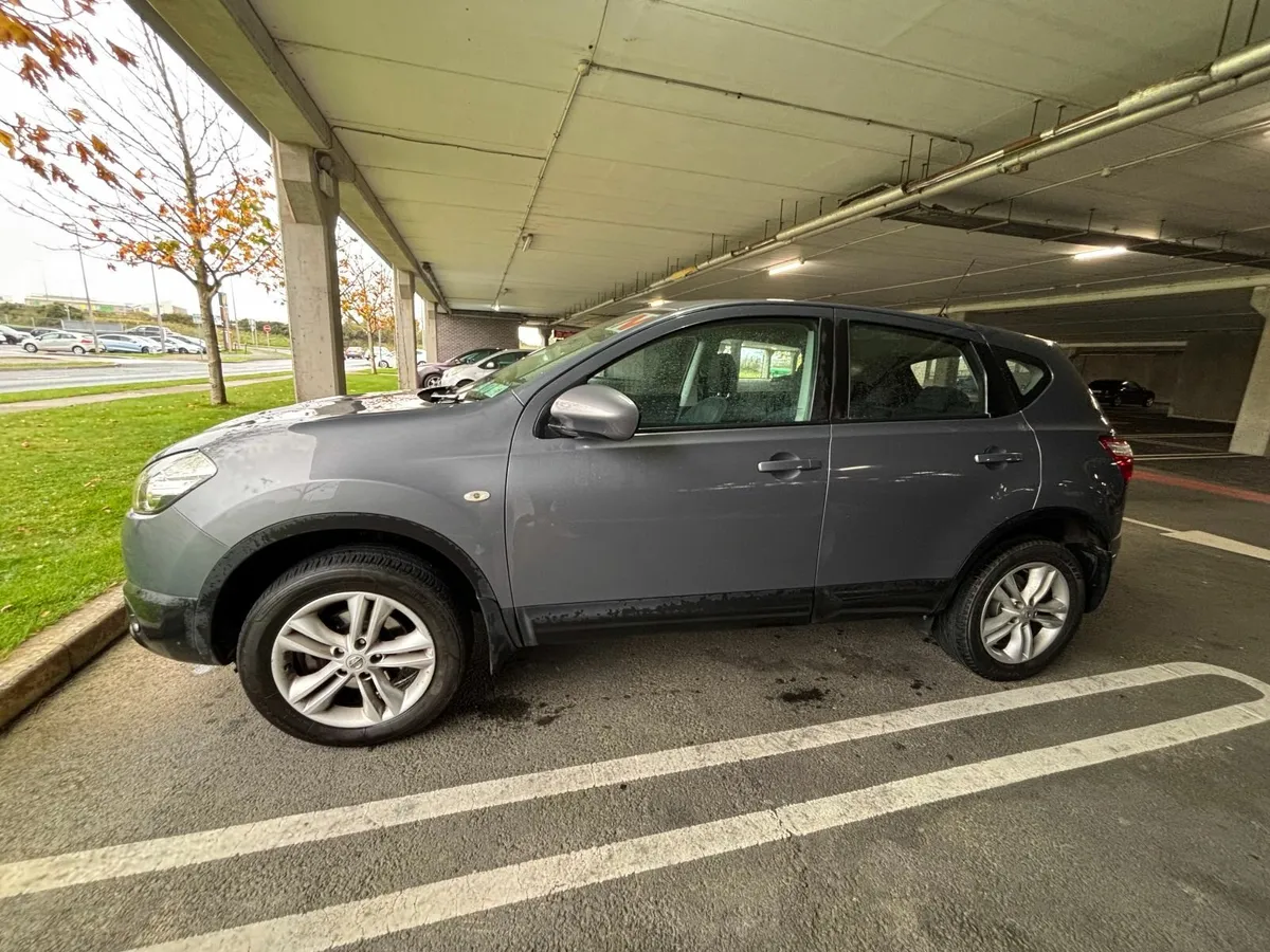 Nissan Qashqai 2010 - Image 2