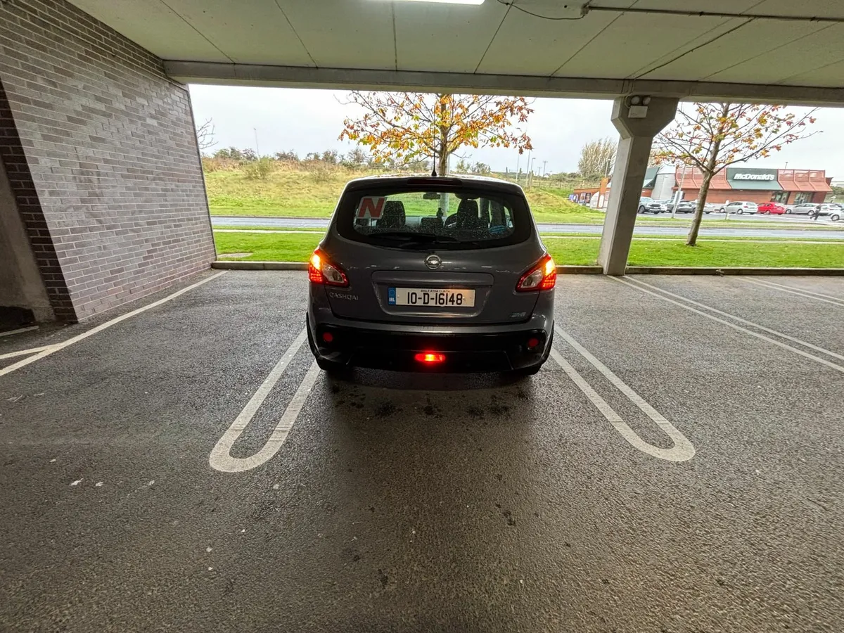 Nissan Qashqai 2010 - Image 3