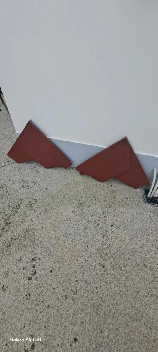 2 new mudguards fit Massey  35 or fergy  20 - Image 3