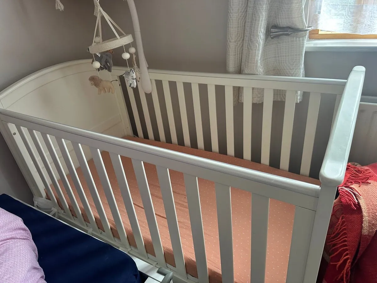 Mama and Papas Cot with mattress - Image 1