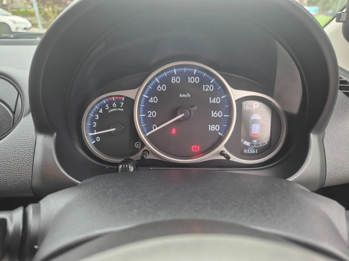 Mazda Demio 2014 - Image 4