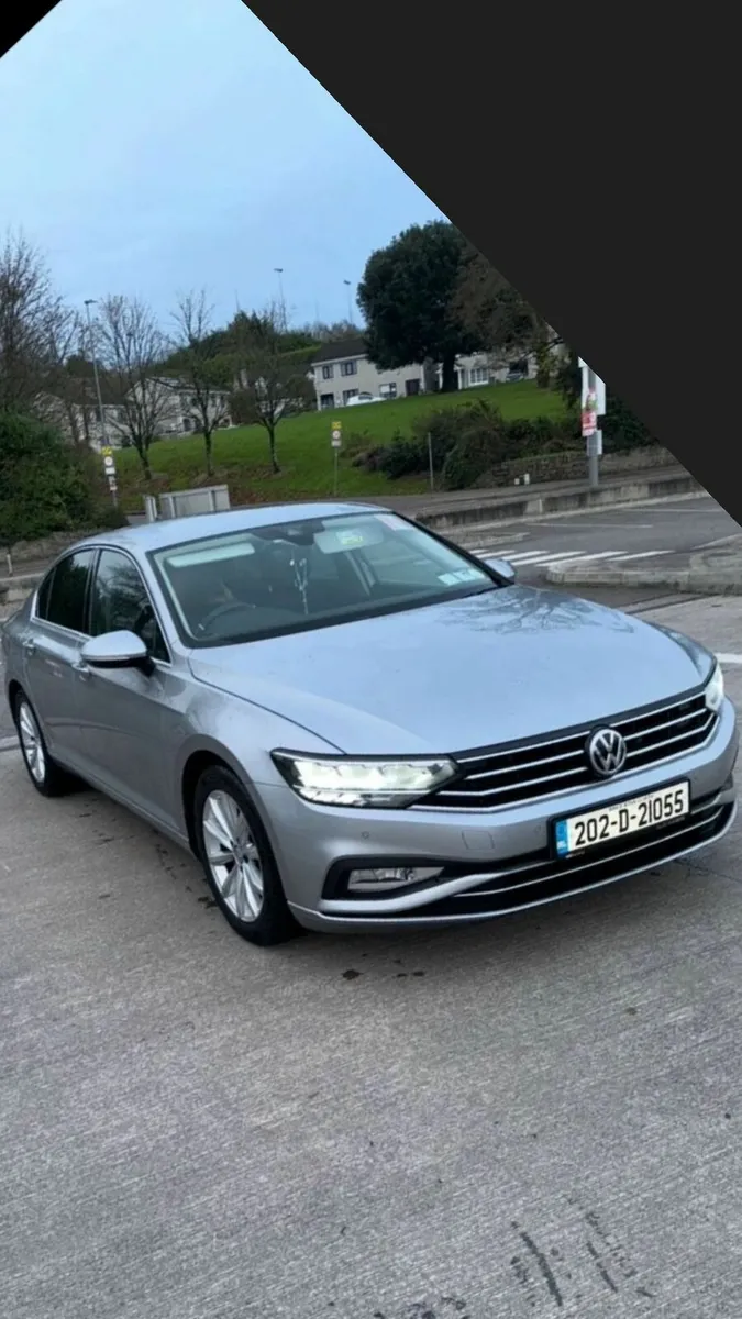 202 Volkswagen Passat 2.0L 150 hp good condition - Image 2