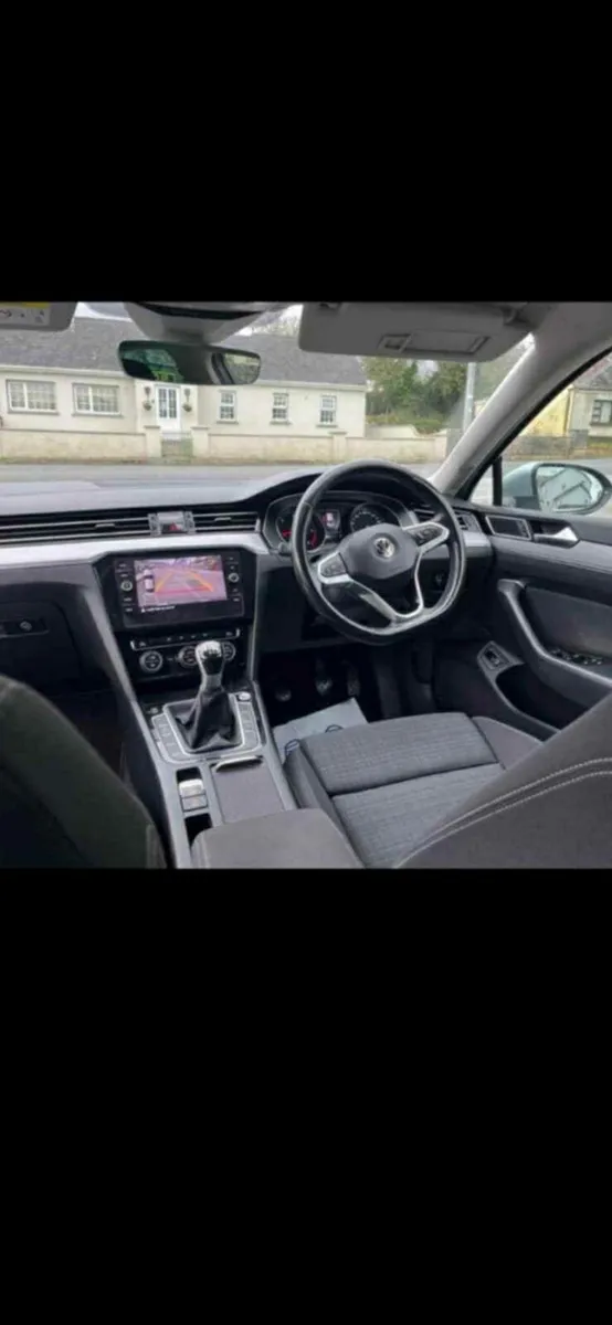 202 Volkswagen Passat 2.0L 150 hp good condition - Image 3