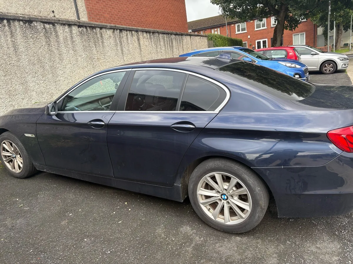 BMW 520 - Image 2