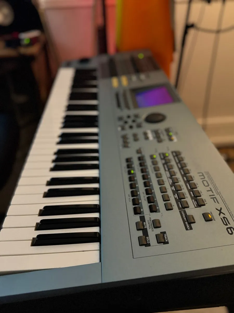 Yamaha motif XS6 - Image 4