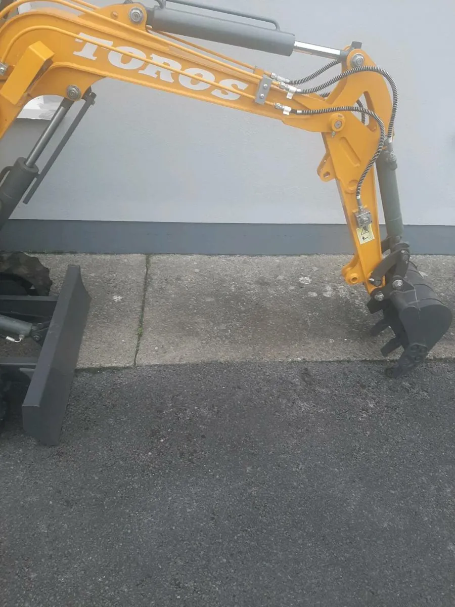 Mini digger - Image 3