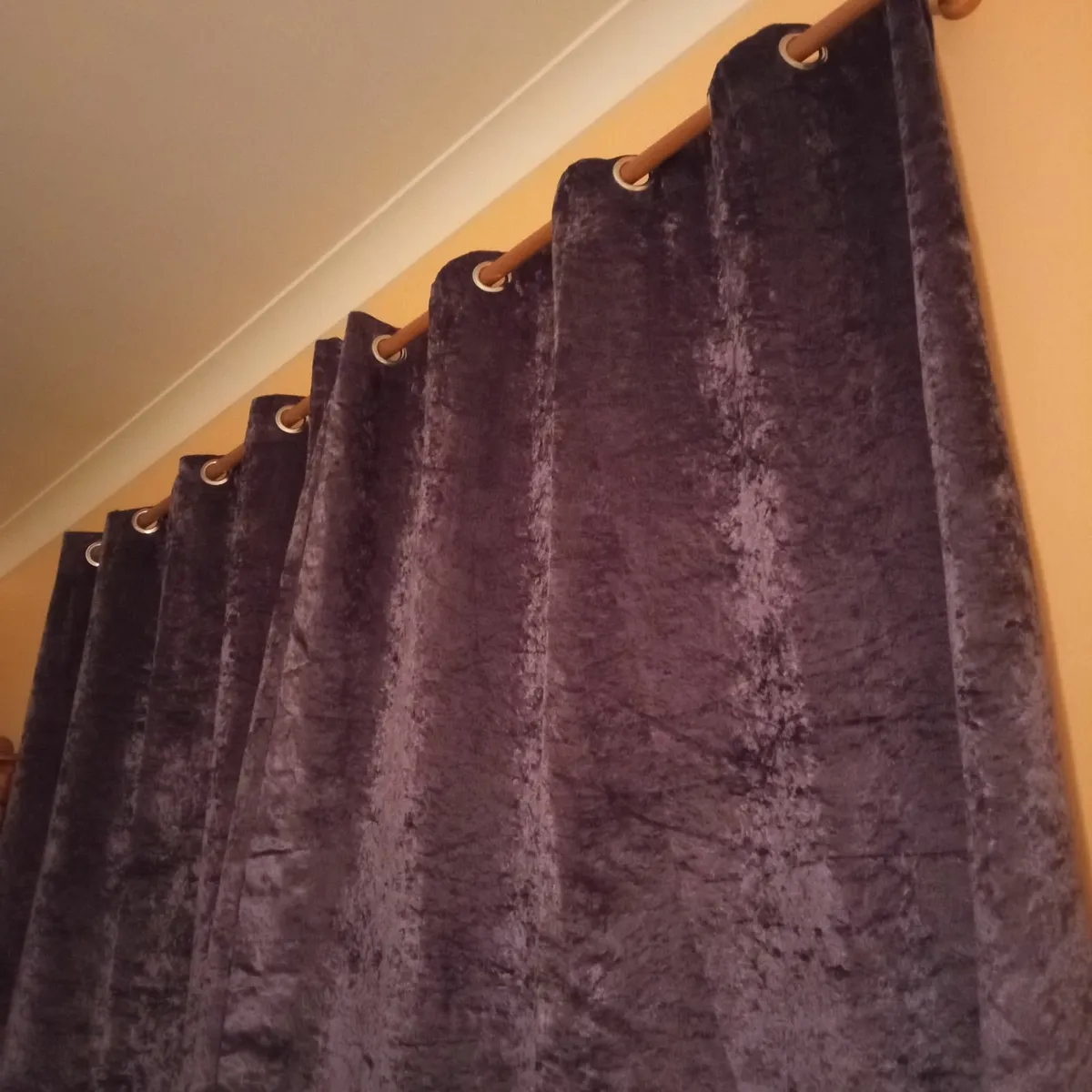 Curtains - Image 1