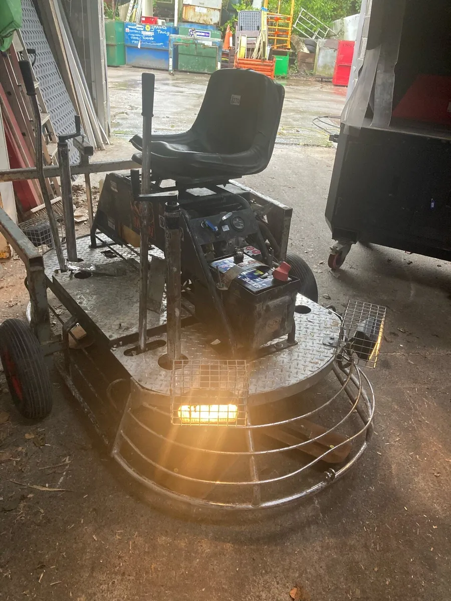 Ride on Power Float for sale - Image 1