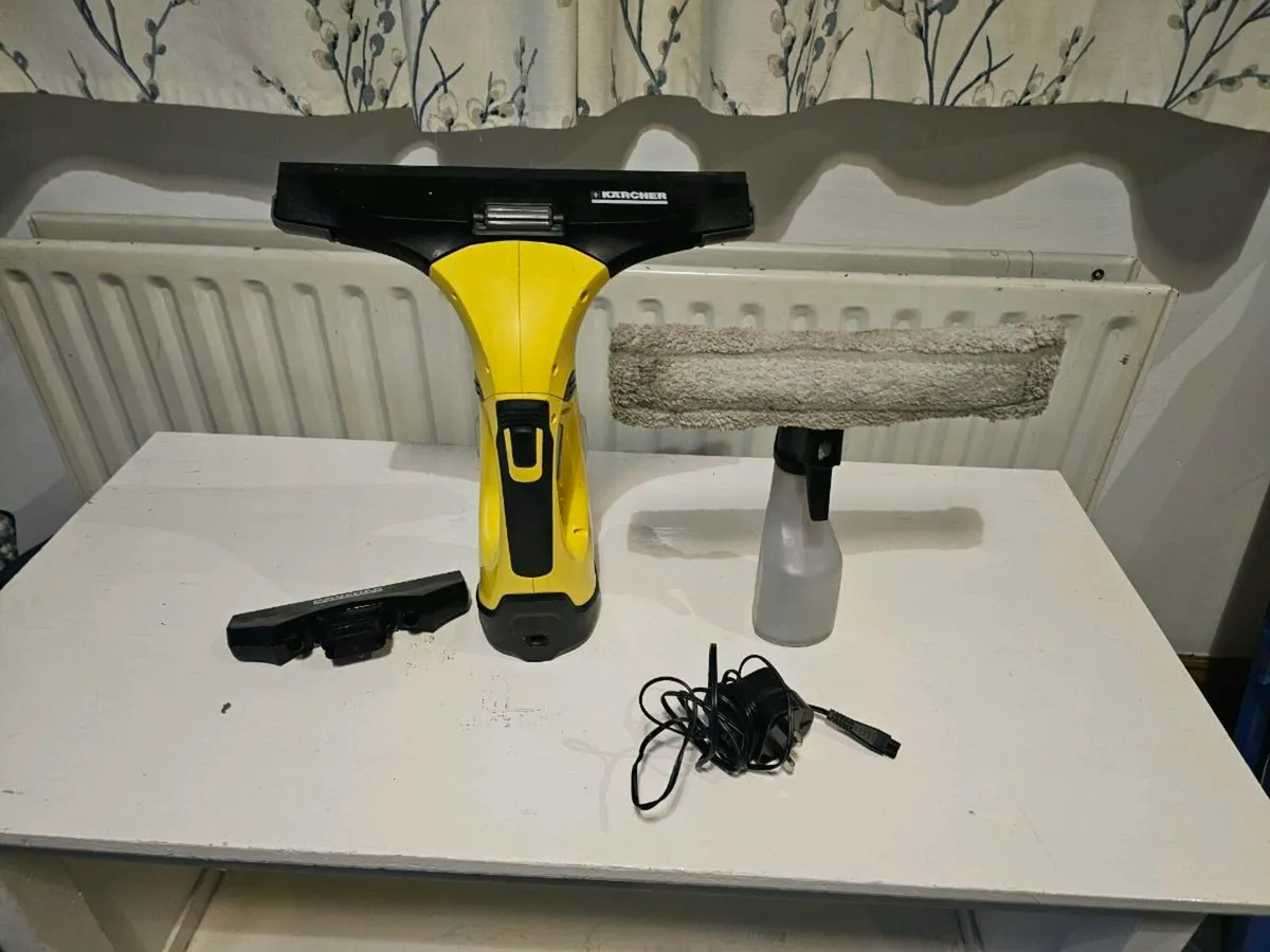 Karcher Window Washer - Image 1