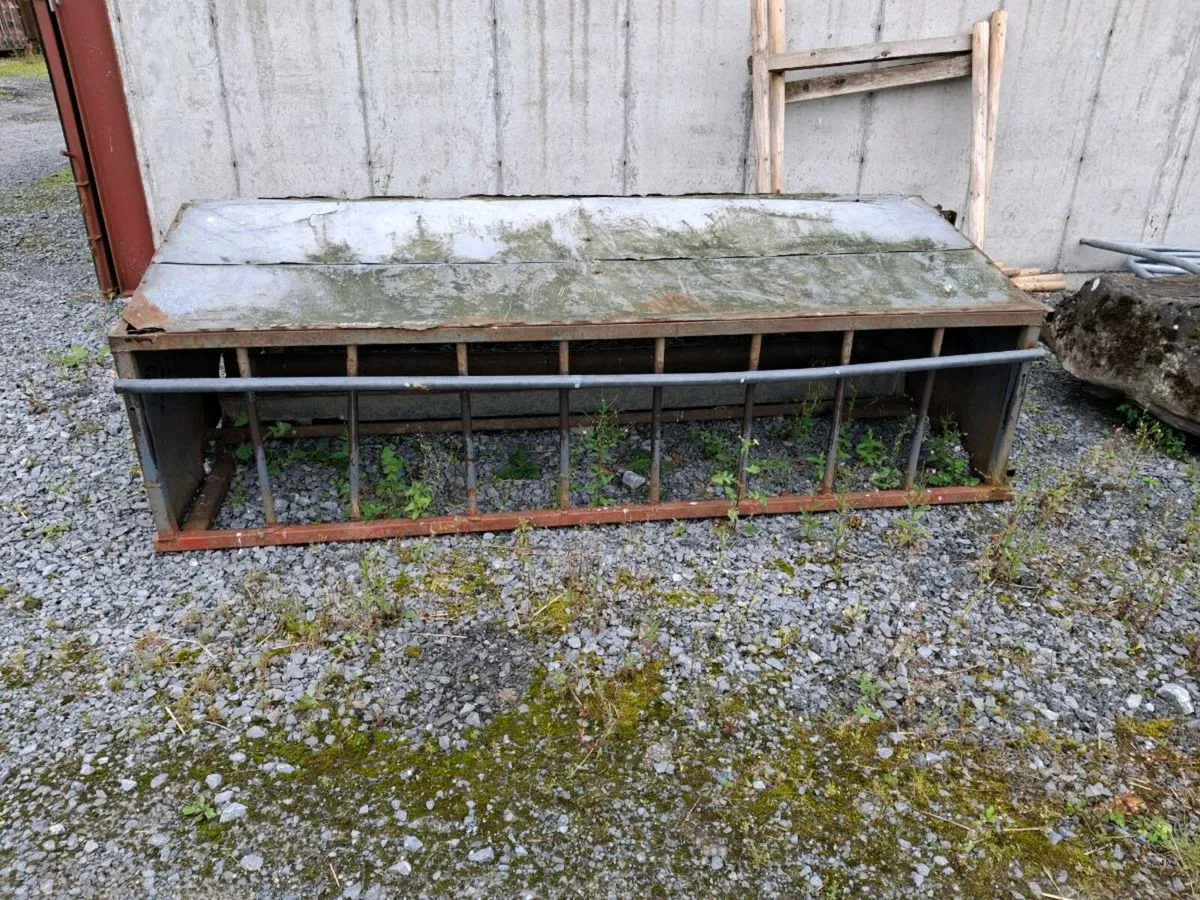 Lamb creep feeder - Image 1