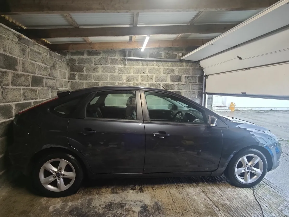 Ford Focus 1.6 TDCI Zetec 109BHP 5DR, 2010 €2650 - Image 3