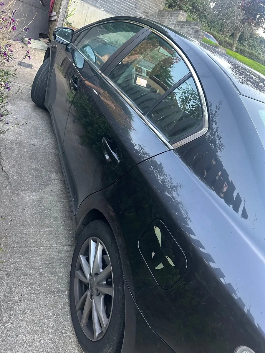 Toyota Avensis 2011 - Image 3