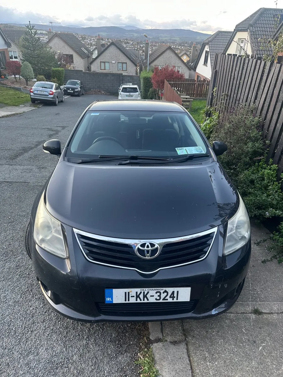 Toyota Avensis 2011 - Image 4