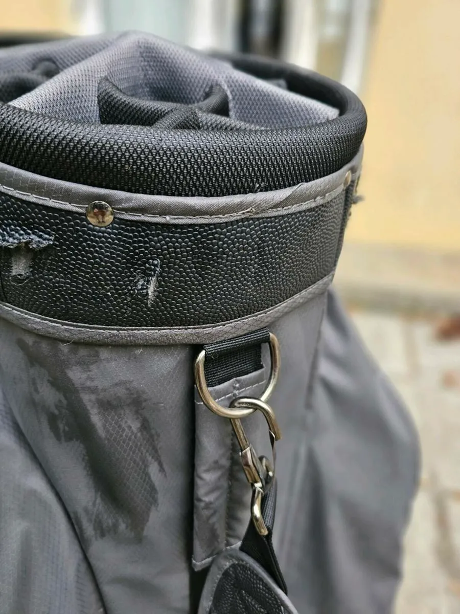 Motocaddy Dry Series Cart Bag - Image 3