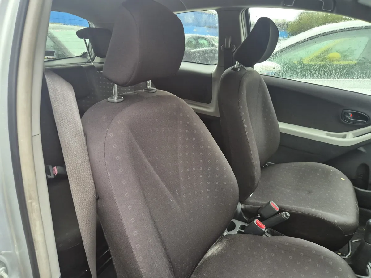 Mint Toyota Yaris 2006 MONTH END SALE !!!!! - Image 3