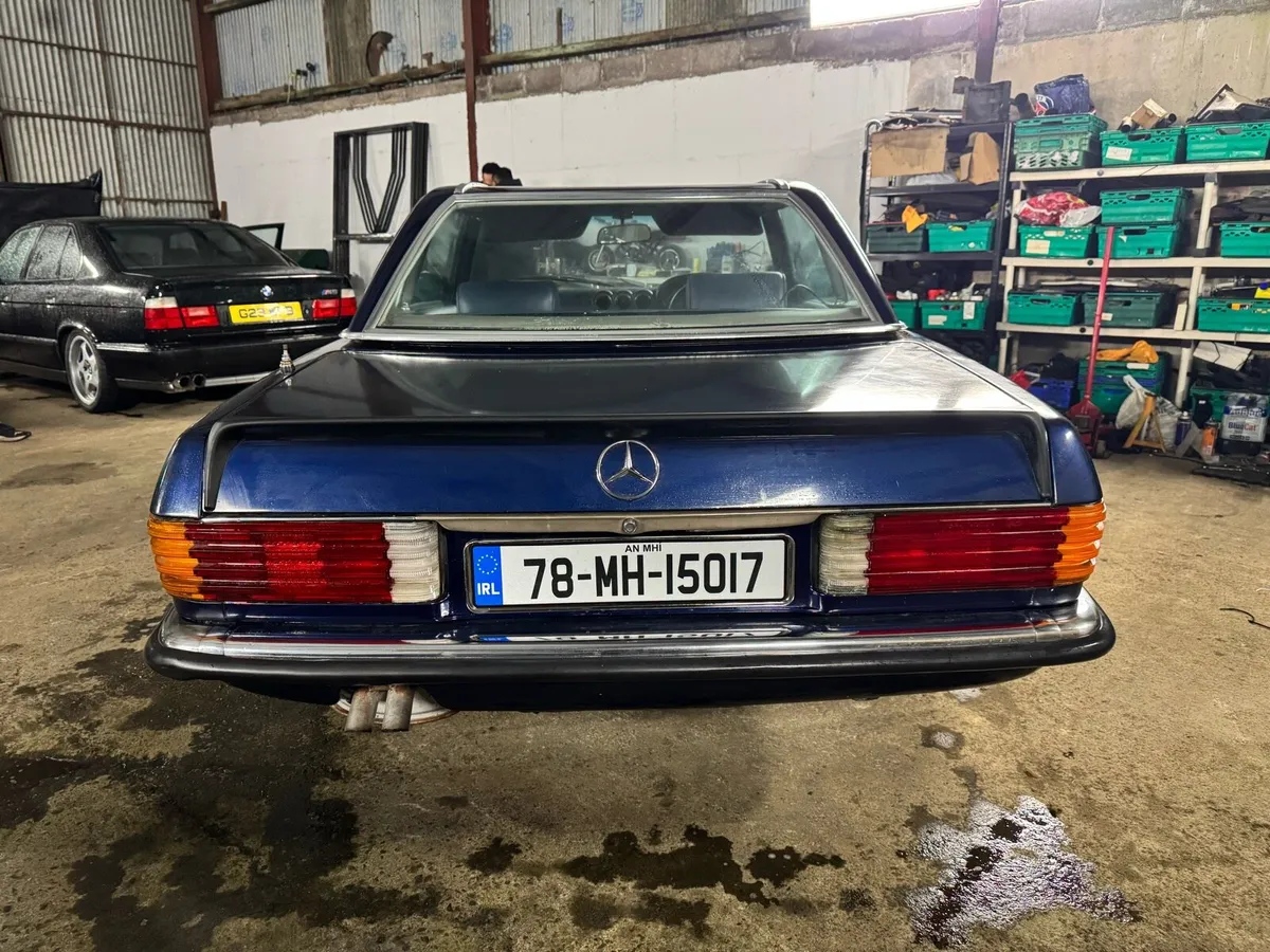 Mercedes 350 SL R107 - Image 4