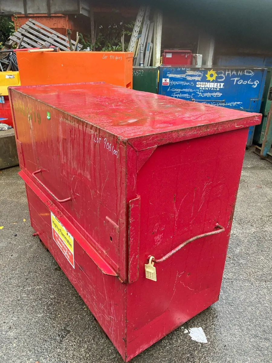 Large job lock box for sale - Image 1