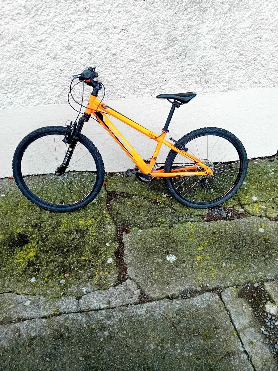 Child's Bicycle - Image 4