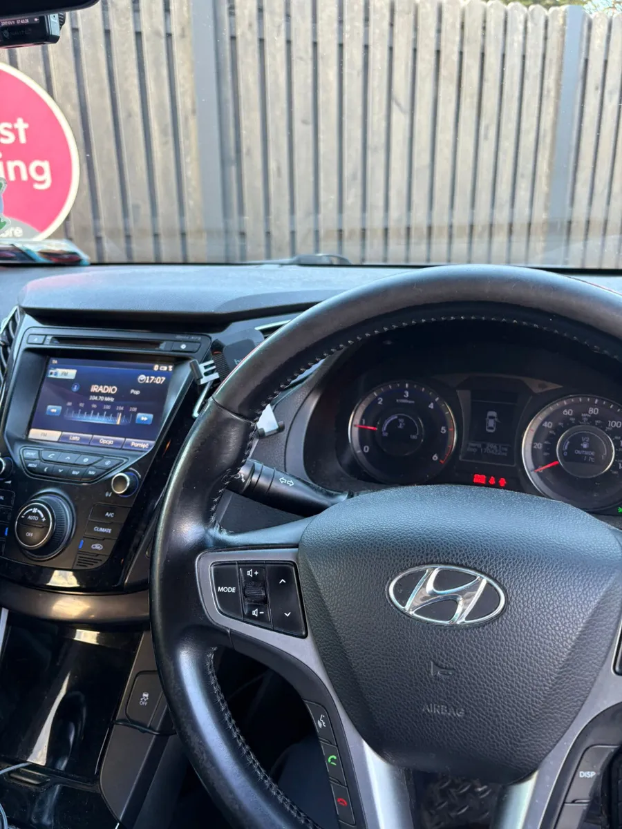 Stunning Hyundai i40 2013 MONTH END SALE !!!! - Image 4