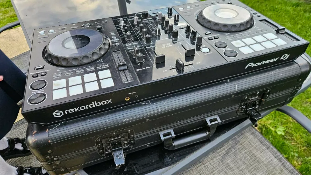 Pioneer DDJ 800 Controller - Image 2