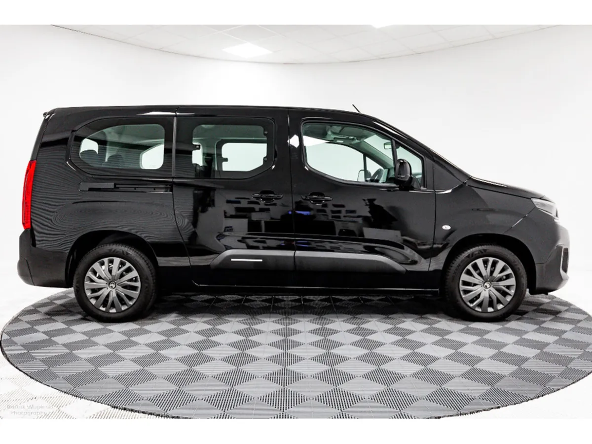 Citroen Berlingo *Electric 7-Seater* ë-Plus XL 52k - Image 1