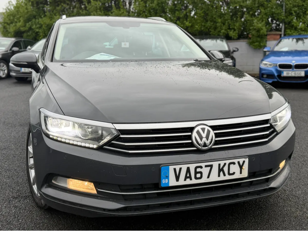 Volkswagen Passat SE BUSINESS TDI BLUEMOTION - Image 2