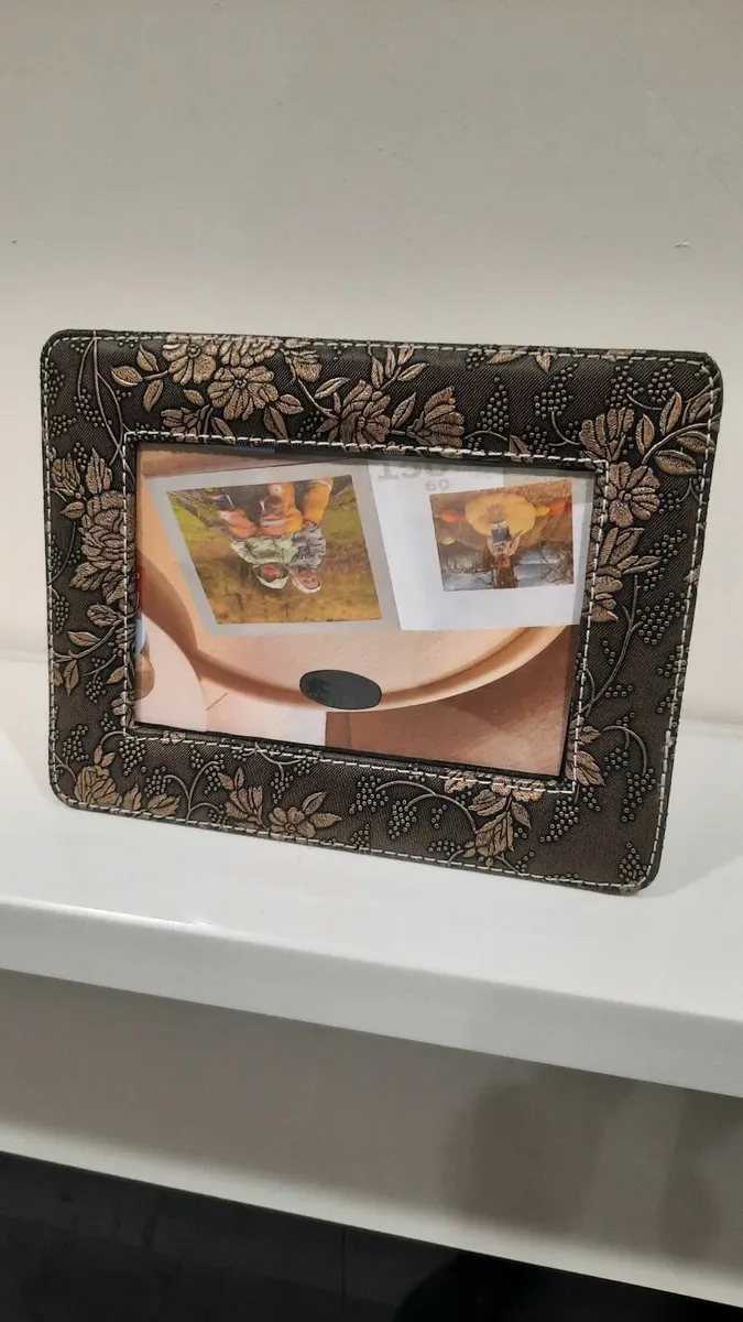 Free - Picture Frame with embroidery - 6x4” - Image 1