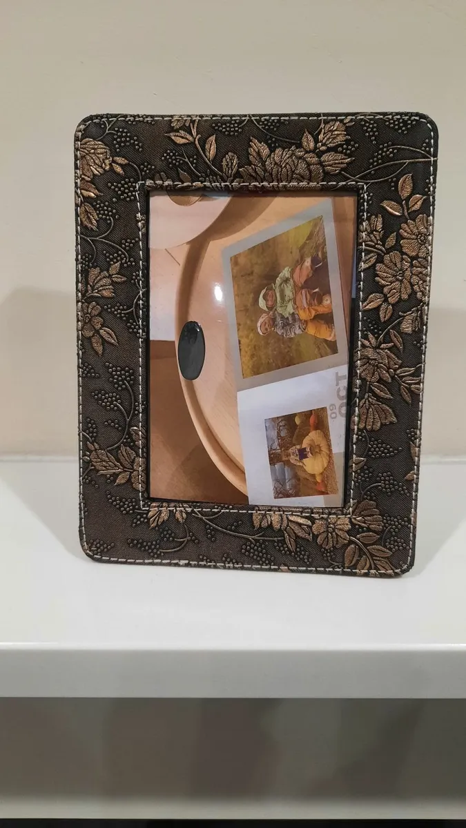 Free - Picture Frame with embroidery - 6x4” - Image 2