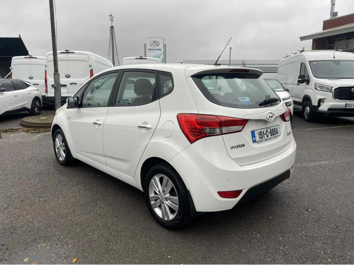 Hyundai ix20 DELUXE 5DR - Image 3