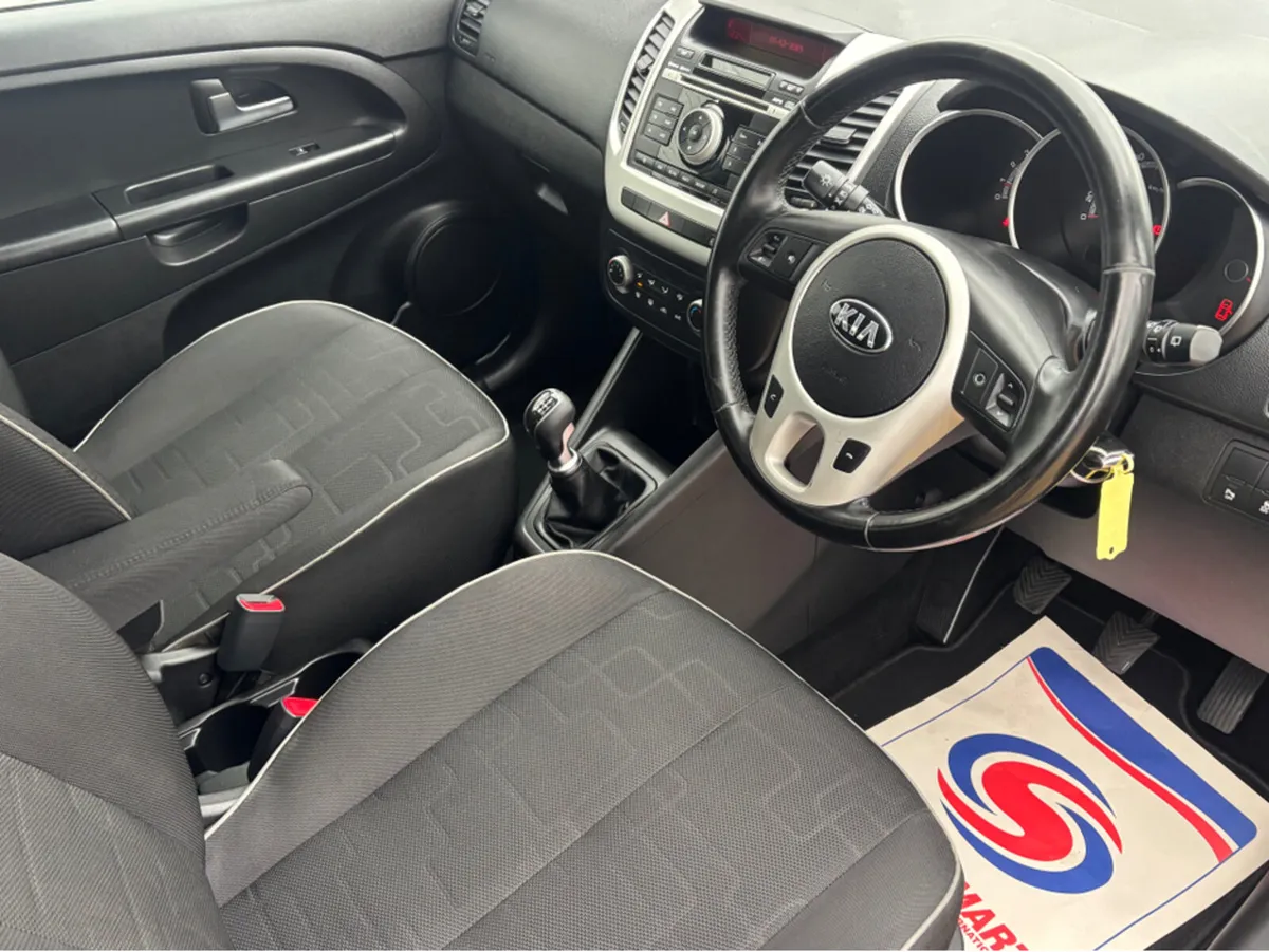 Kia Venga 1.4 ELITE DIESEL 5DR - Image 2