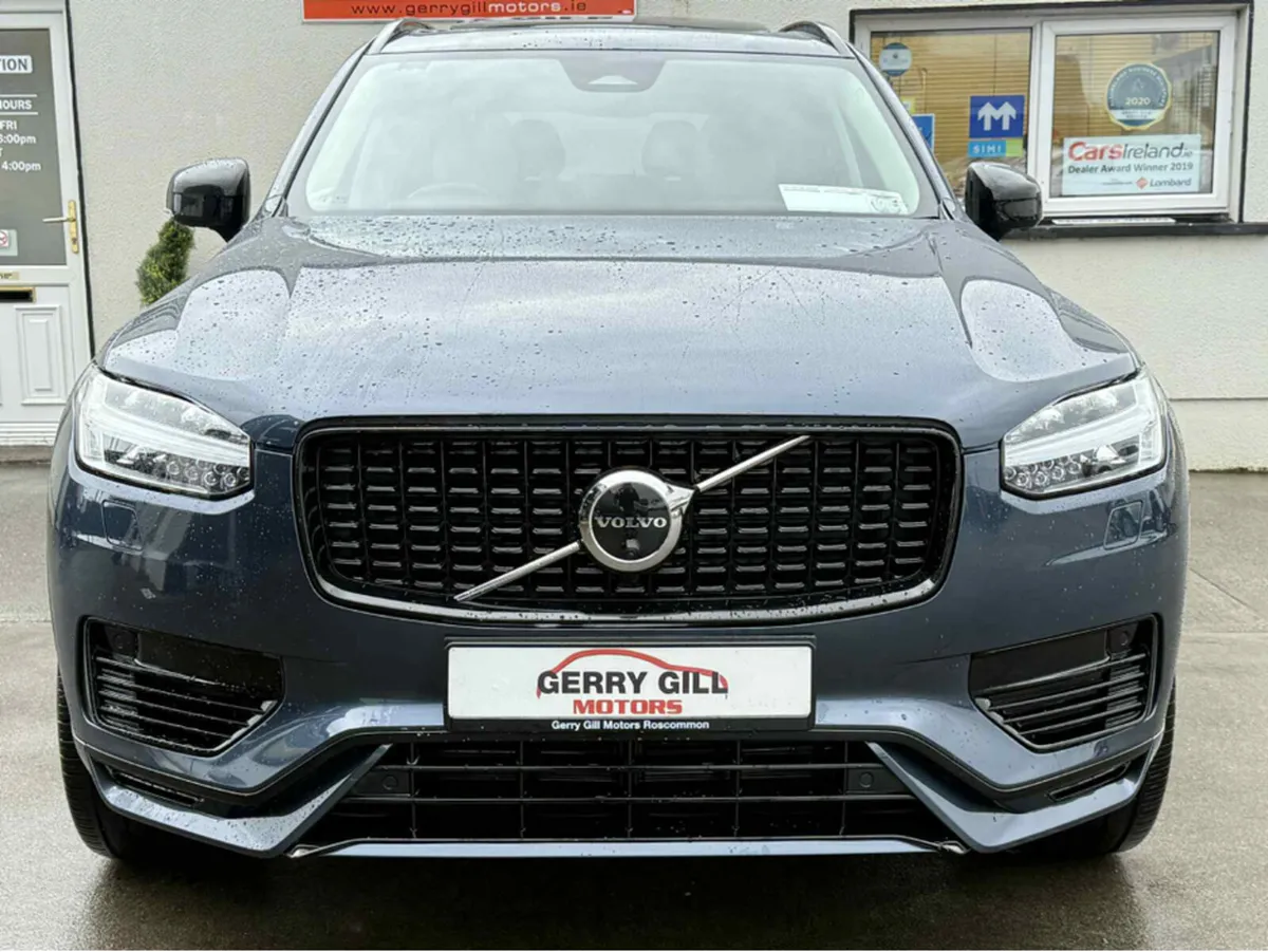 Volvo XC90 T8 PHEV PLUS DARK AWD 5DR - Image 2