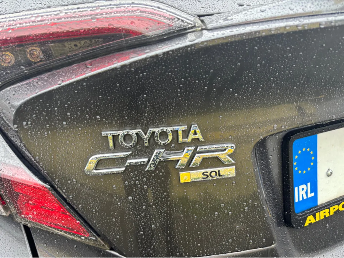Toyota C-HR HYBRID SOL 4DR AUTO - Image 4
