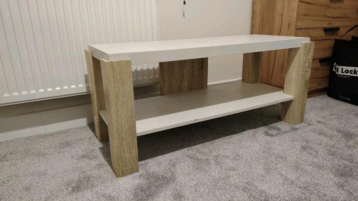 Tv table