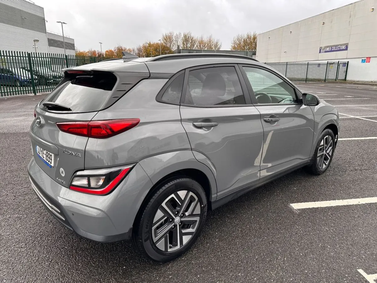 Hyundai KONA FULL EV, 300 + KM RANGE, EXECUTIVE MO - Image 3