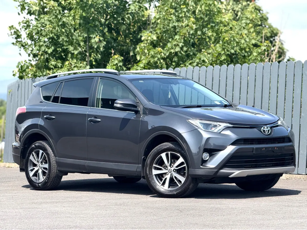 Toyota RAV4 PRICE DROP 2016 TOYOTA RAV4 2.0 LUNA - Image 2
