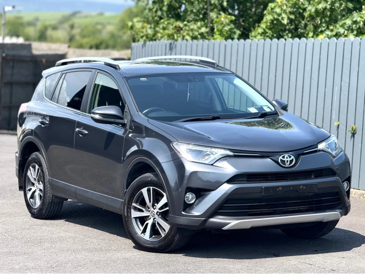 Toyota RAV4 PRICE DROP 2016 TOYOTA RAV4 2.0 LUNA - Image 4