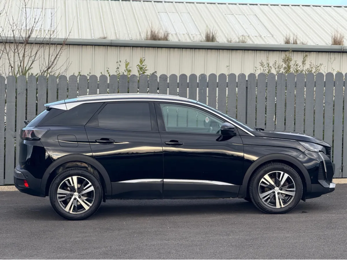 Peugeot 3008 ALLURE PREMIUM BLUEH BLUEHDI S/S - Image 3