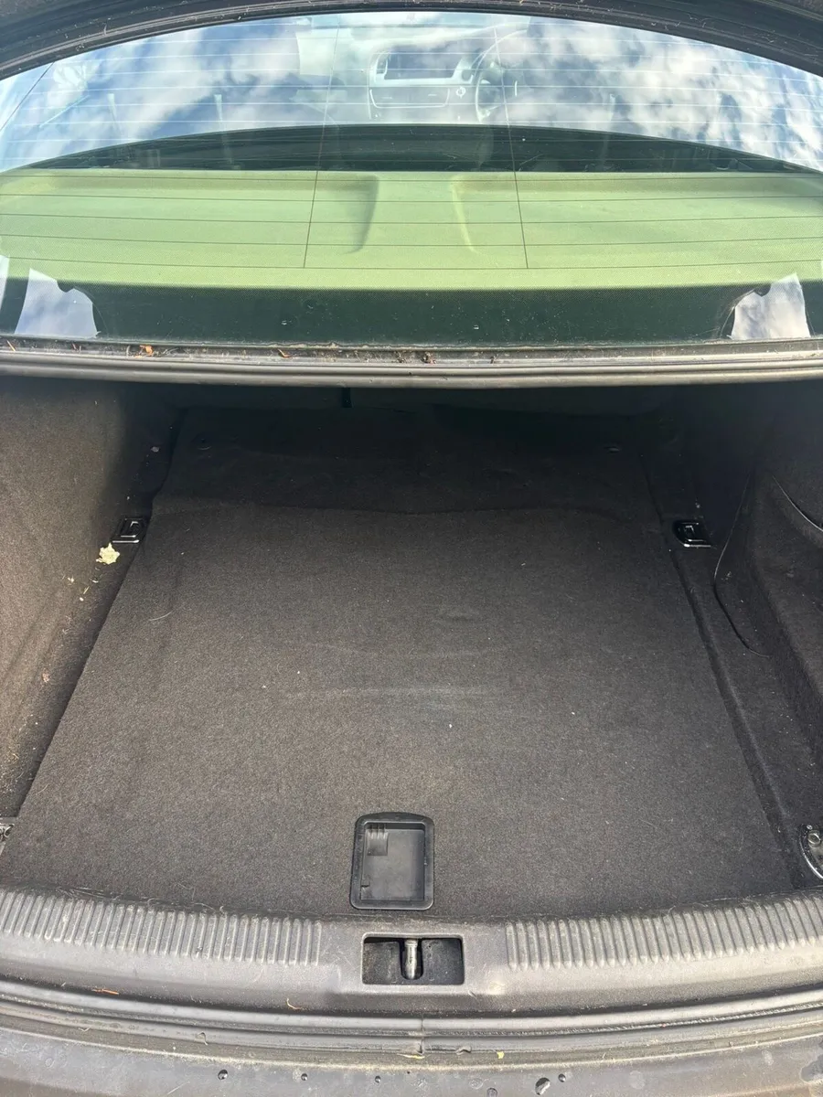 Audi A4 2010 - Image 3