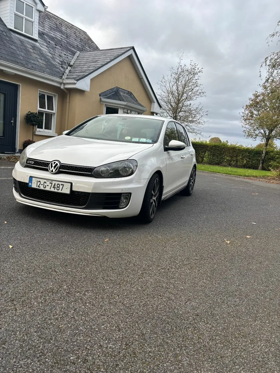 Volkswagen Golf 2012 - Image 2