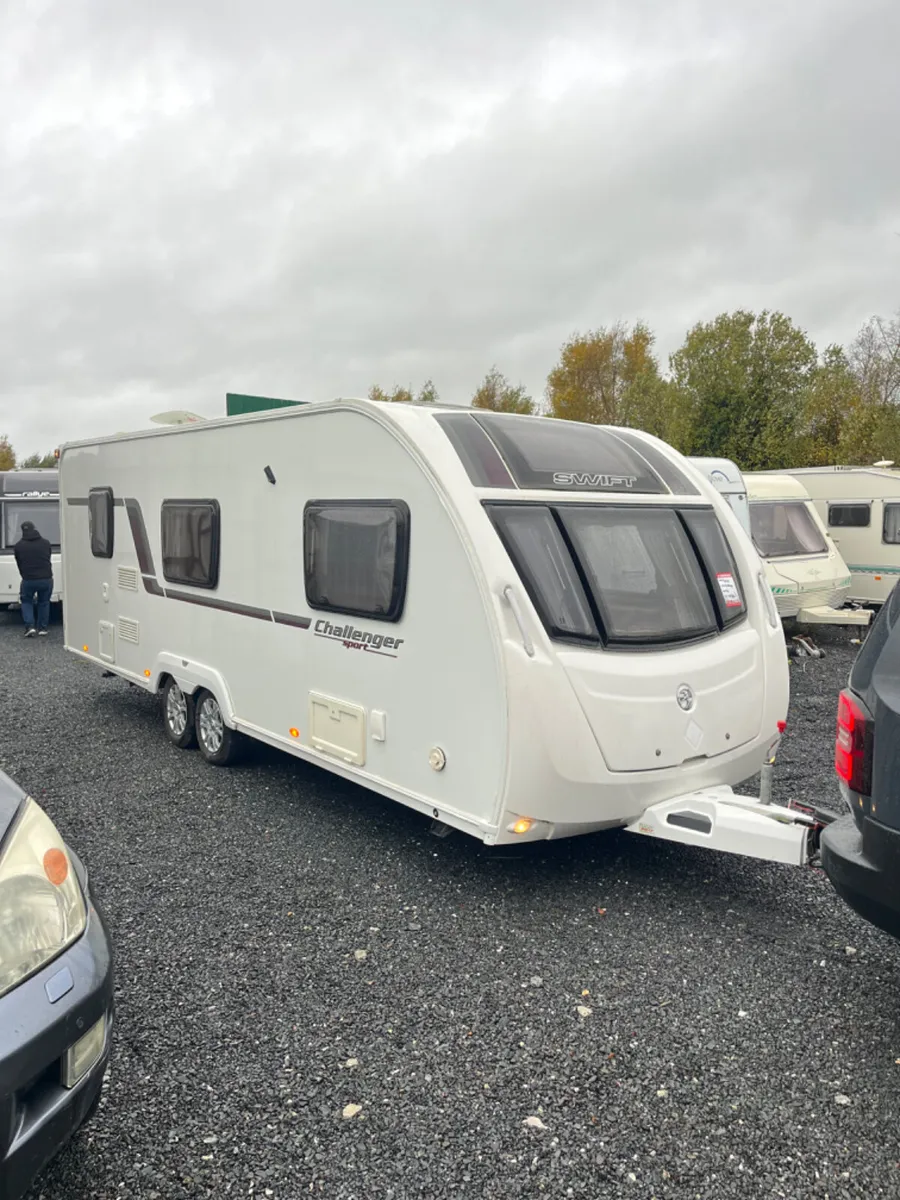 Swift Challenger 636 Sport 6 Berth Caravan - Image 2