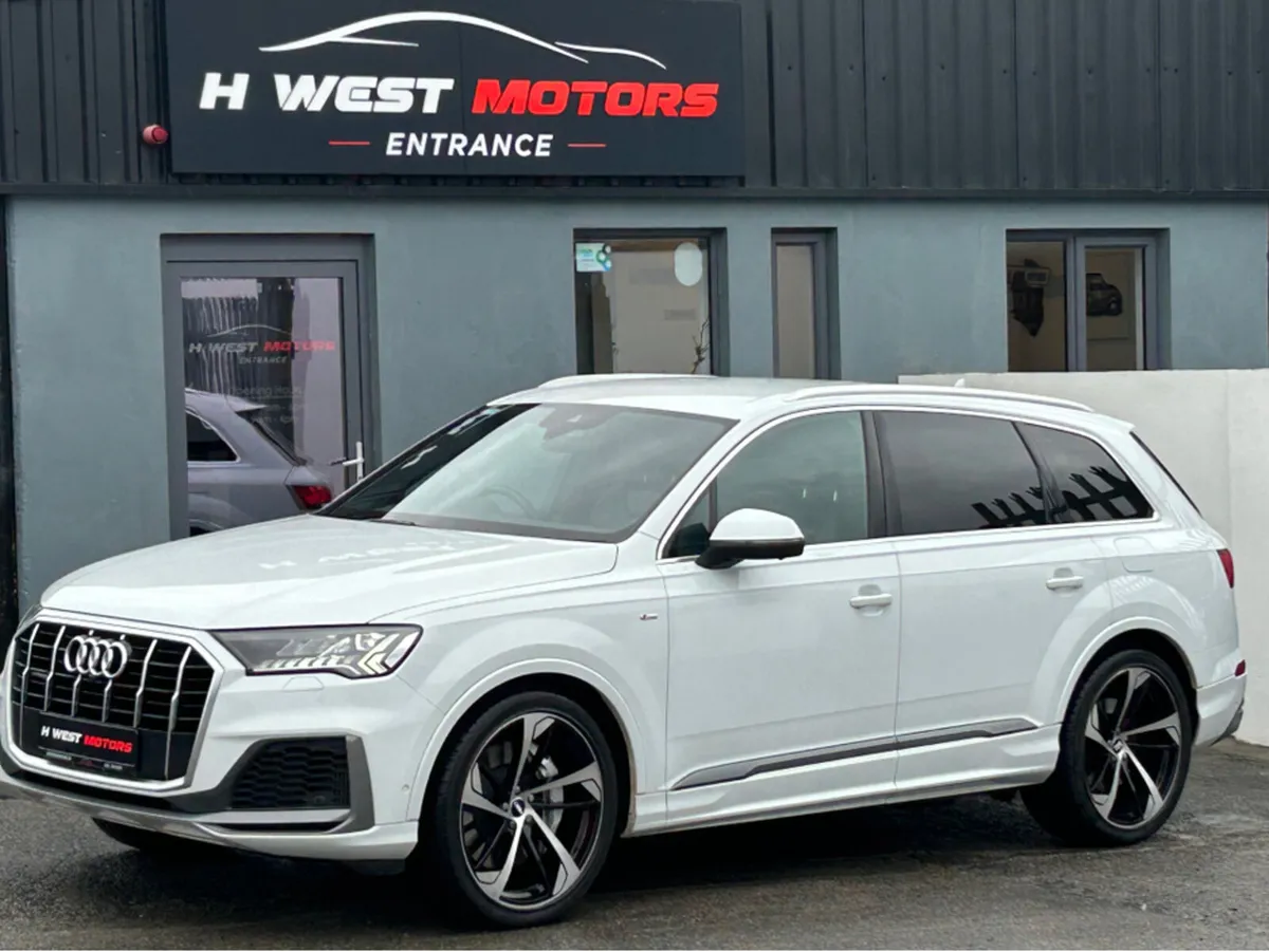 Audi Q7 S LINE 55 TFSI E QUATTRO - Image 1